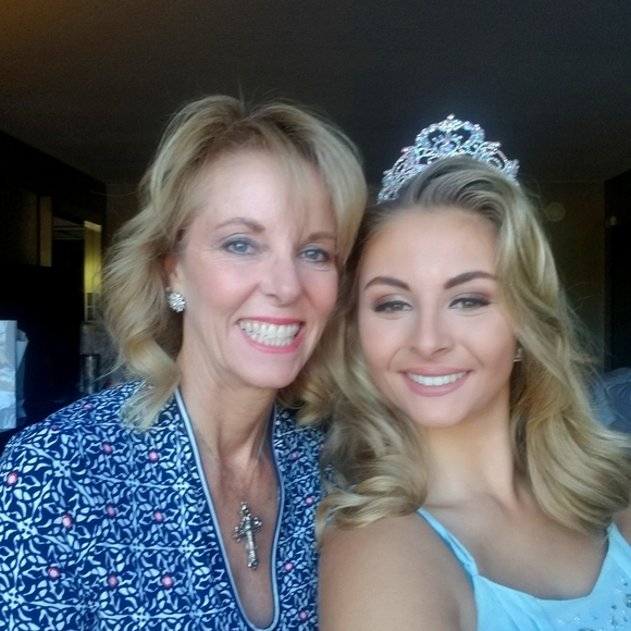 Meet your Posher, Tina - Picture 1 of 1